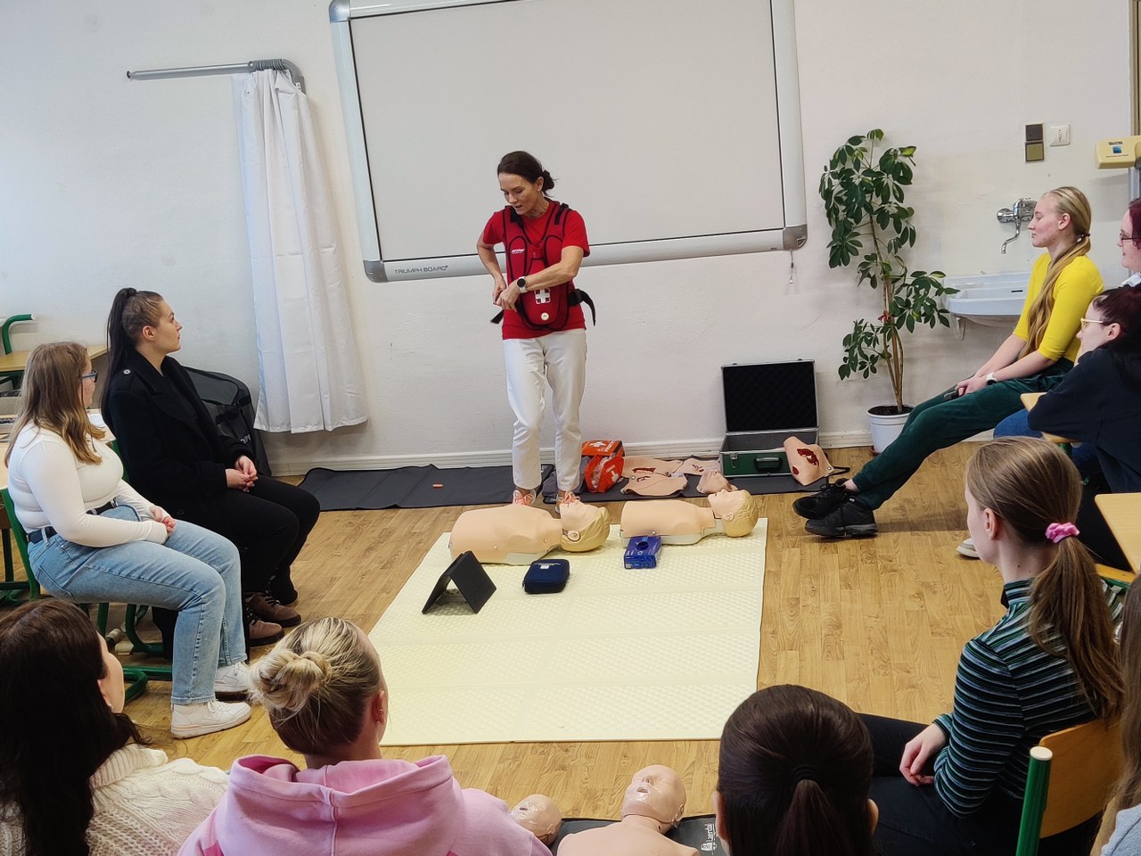 Keď rozhodujú sekundy: Študenti Hipológie trénovali prvú pomoc